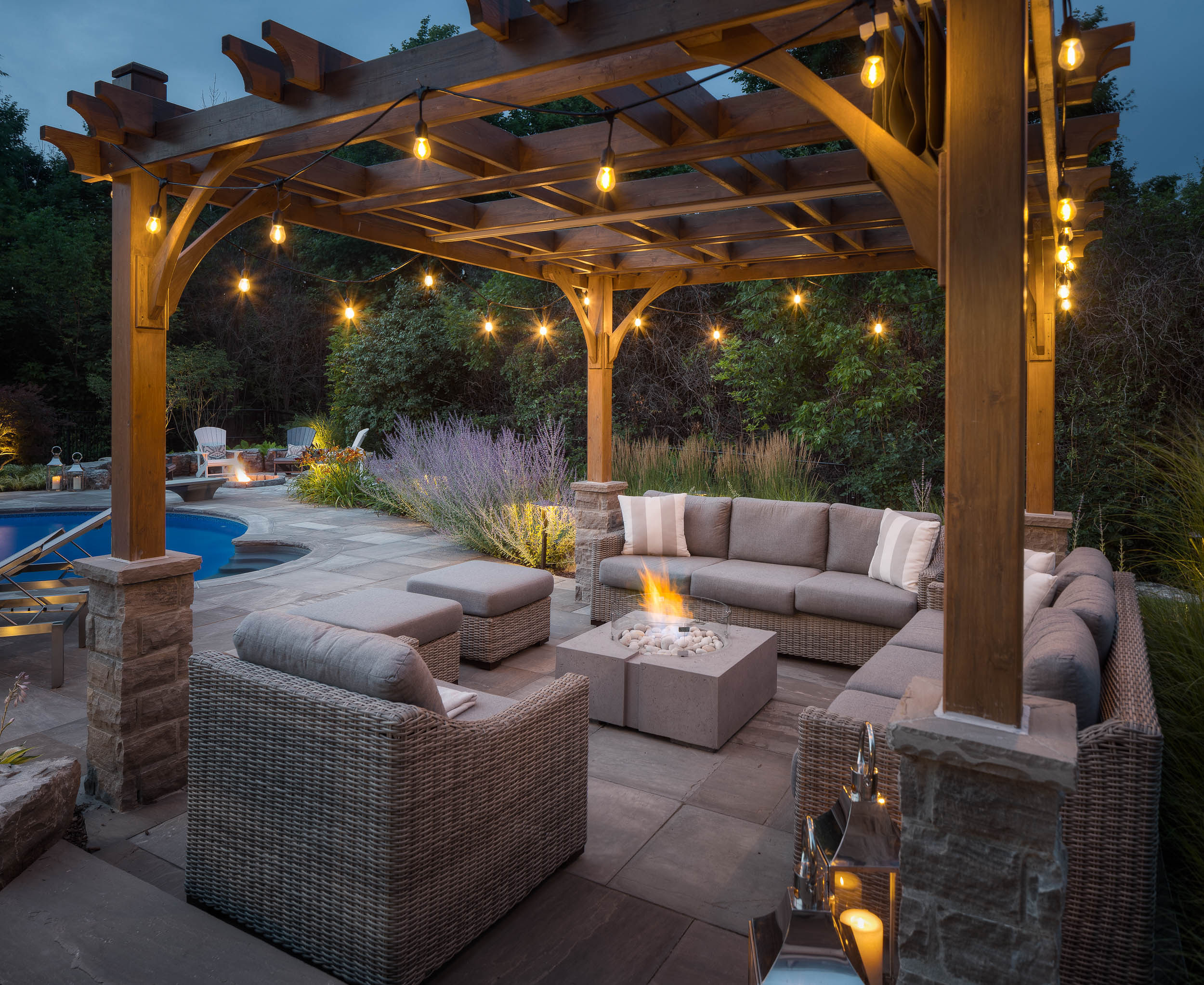 5 Things to Know When Choosing a Concrete Fire Pit - DEKKO - Lightweight  Concrete Products
